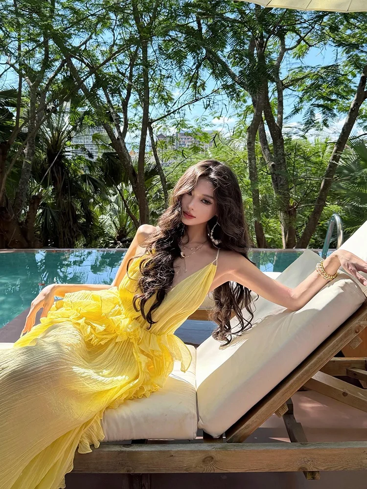 Beach Vacation Style Long Yellow Dress Women's Summer 2025 New Name Lady Elegant Hanging Neck Backless Polyester Fiber Dress
Beach Vacation Style Long Yellow Dress Women's Summer 2025 New Name Lady Elegant Hanging Neck Backless Polyester Fiber Dress