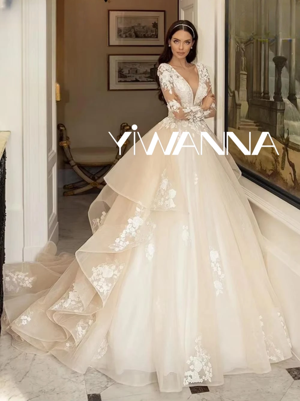 Sexy Deep V-neck Bride Robe Classic Lace Applique Wedding Dress Graceful A-line With Train Bridal Gown Customized Robe De Mariée
Sexy Deep V-neck Bride Robe Classic Lace Applique Wedding Dress Graceful A-line With Train Bridal Gown Customized Robe De Mariée