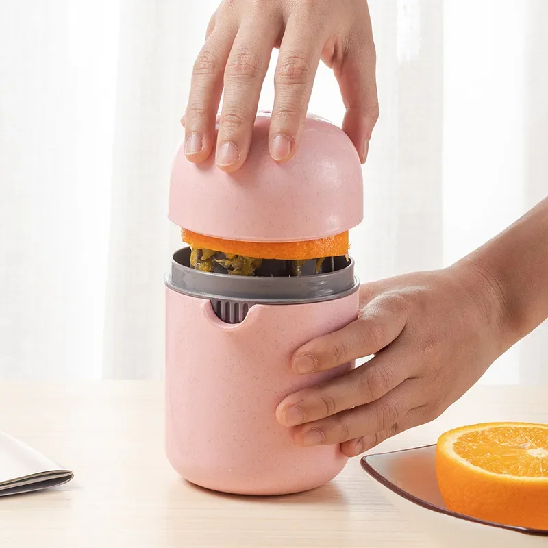 Mini Fruit Juicer Orange Citrus Manual Fruit Squeezer Machine Tool Portable Lemon Juicer Hand Rotation Press Juicer
Mini Fruit Juicer Orange Citrus Manual Fruit Squeezer Machine Tool Portable Lemon Juicer Hand Rotation Press Juicer