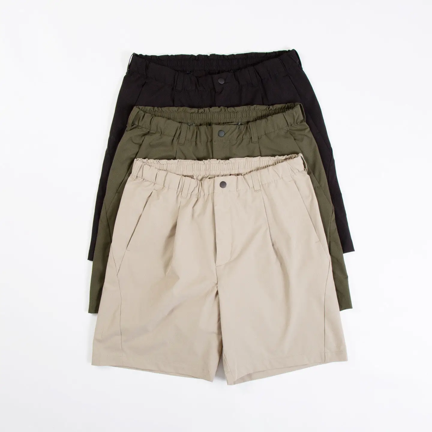 Outdoor function anti-splashing lightweight taffeta loose shorts
Outdoor function anti-splashing lightweight taffeta loose shorts