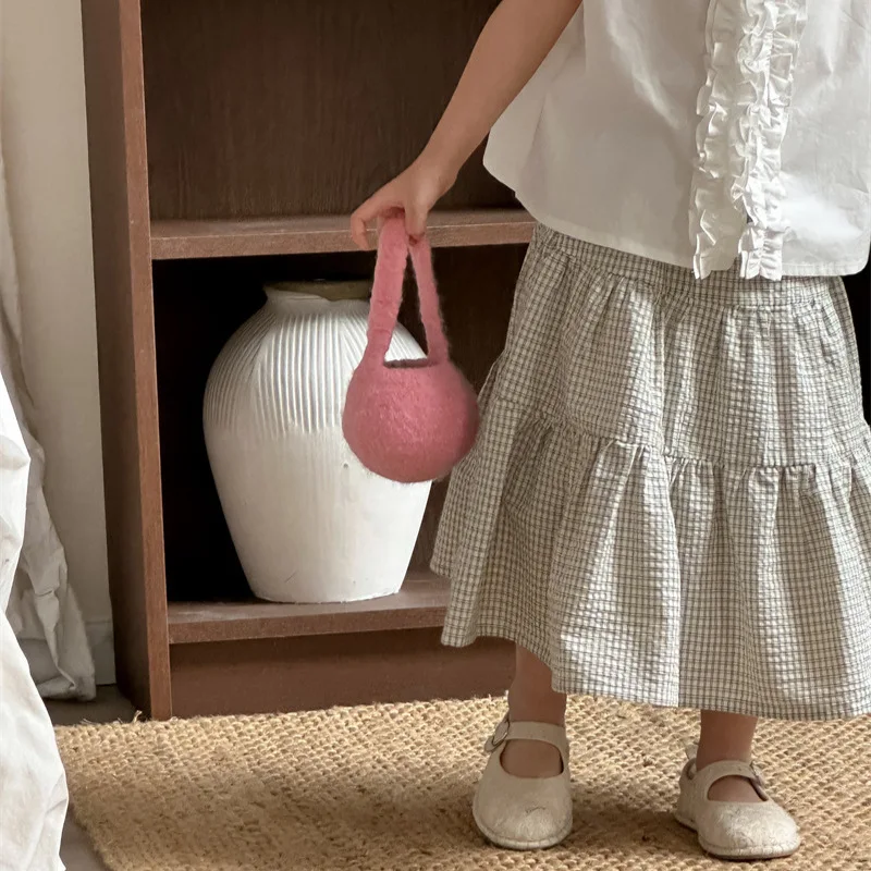 2026 Korean Children's Retro Umbrella Skirt Plaid Skirt Girl Baby Spring and Summer New Long Skirt
2026 Korean Children's Retro Umbrella Skirt Plaid Skirt Girl Baby Spring and Summer New Long Skirt