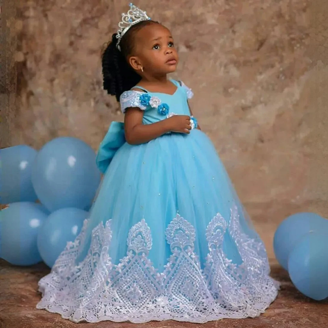 Light Sky Blue Flower Girl Dresses Lace Appliqued Bow Back Princess Floral Little Kids Baby Girls Birthday Party Gowns
Light Sky Blue Flower Girl Dresses Lace Appliqued Bow Back Princess Floral Little Kids Baby Girls Birthday Party Gowns