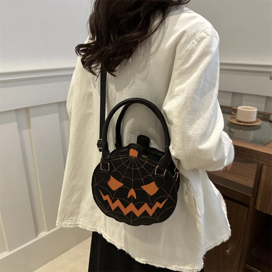 Новая забавная сумка в виде тыквы на Хэллоуин с индивидуальным забавом и креативной женской сумкой на одно плечо, трендовые сумки с диагональным крестом в мультяшном стиле
Новая забавная сумка в виде тыквы на Хэллоуин с индивидуальным забавом и креативной женской сумкой на одно плечо, трендовые сумки с диагональным крестом в мультяшном стиле