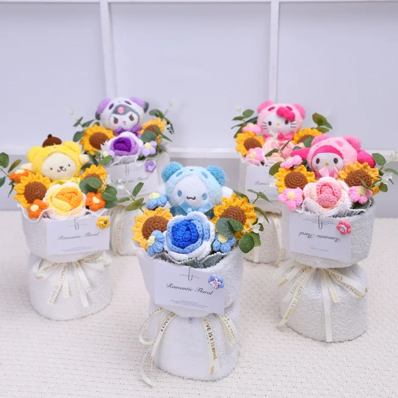 Мультфильм My Melody Kuromi Cinnamoroll Hellokitty Cat с искусственными цветами, плюшевая кукла, мягкие игрушки, креативные букеты
Мультфильм My Melody Kuromi Cinnamoroll Hellokitty Cat с искусственными цветами, плюшевая кукла, мягкие игрушки, креативные букеты