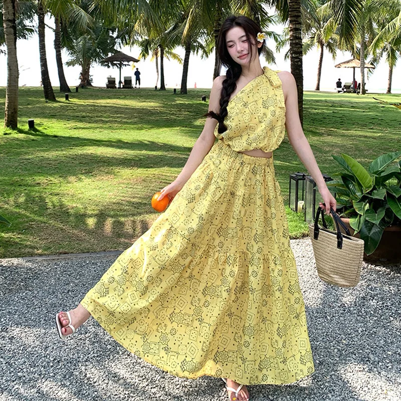 Fashionable Youthful Beach Vacation Two-Piece Set Short Sleeve Printed Cotton Crop Top And High Waist Midi Skirt
Fashionable Youthful Beach Vacation Two-Piece Set Short Sleeve Printed Cotton Crop Top And High Waist Midi Skirt