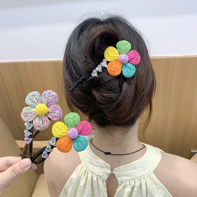 Rainbow Flower Grab Clip Women's New High-end Hairpin Shark Clip Hair Accessories
Rainbow Flower Grab Clip Women's New High-end Hairpin Shark Clip Hair Accessories