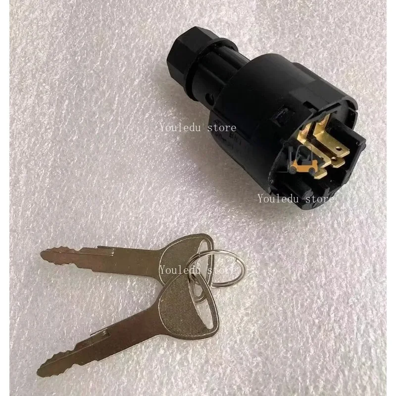 Подходит для 7F 8F Toyota вилочный погрузчик, электрический дверной замок, переключатель зажигания 57510-23340-71 57590-23340/43-71
Подходит для 7F 8F Toyota вилочный погрузчик, электрический дверной замок, переключатель зажигания 57510-23340-71 57590-23340/43-71