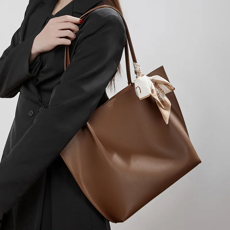 2026 Luxury Genuine Leather Tote Bag, Large Capacity Professional Work Bag with Detachable Pouch, Premium Office Commuter Bag
2026 Luxury Genuine Leather Tote Bag, Large Capacity Professional Work Bag with Detachable Pouch, Premium Office Commuter Bag
