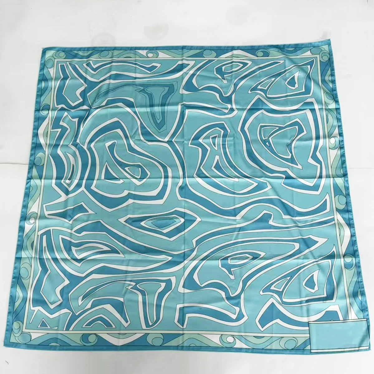 Luxury Design Women's Cyan Silk Square Scarf with Designer Signature Letter Logo Wraps Classic Brand Lady One Side Beach Skirts
Luxury Design Women's Cyan Silk Square Scarf with Designer Signature Letter Logo Wraps Classic Brand Lady One Side Beach Skirts