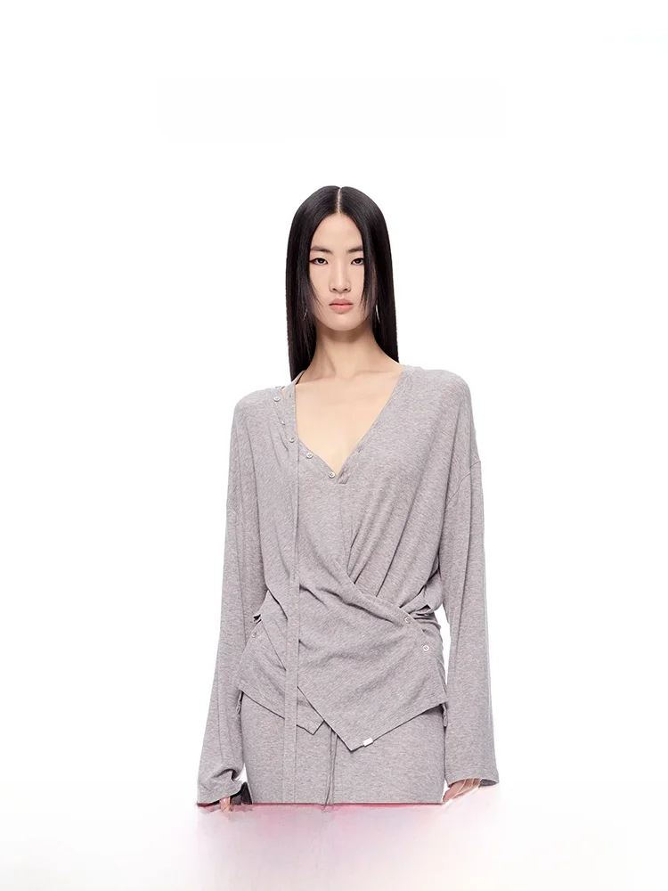 Spring New Loose Knitted Long Sve V-Ne Folded Top Women Thin Casual Sle Cotton Wool Blend Comfortable T-irt
Spring New Loose Knitted Long Sve V-Ne Folded Top Women Thin Casual Sle Cotton Wool Blend Comfortable T-irt