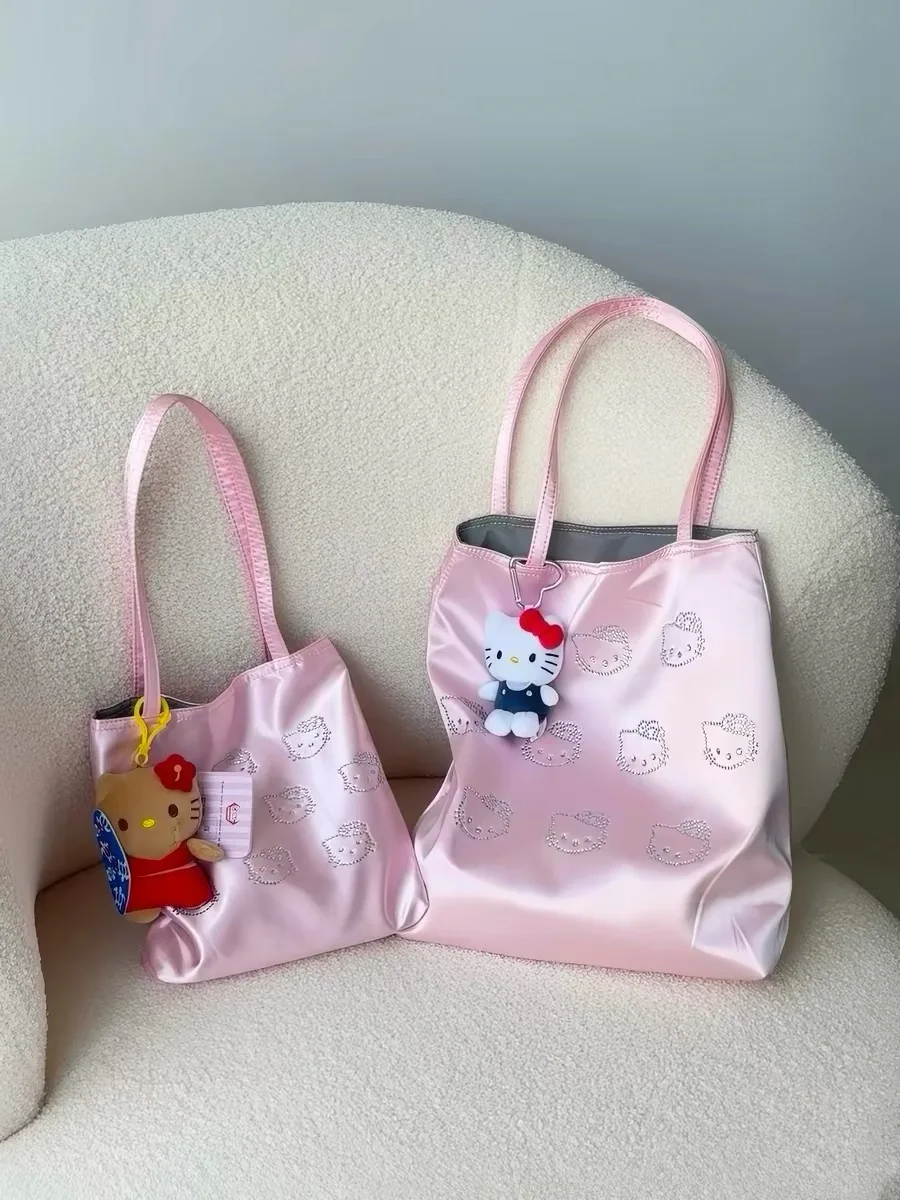 Sanrio Hello Kitty Pink Bling Rhinestone Print Satin Tote Bag Commute Shopping Lightweight Satin Shoulder Bag Women Daily Bag
Sanrio Hello Kitty Pink Bling Rhinestone Print Satin Tote Bag Commute Shopping Lightweight Satin Shoulder Bag Women Daily Bag