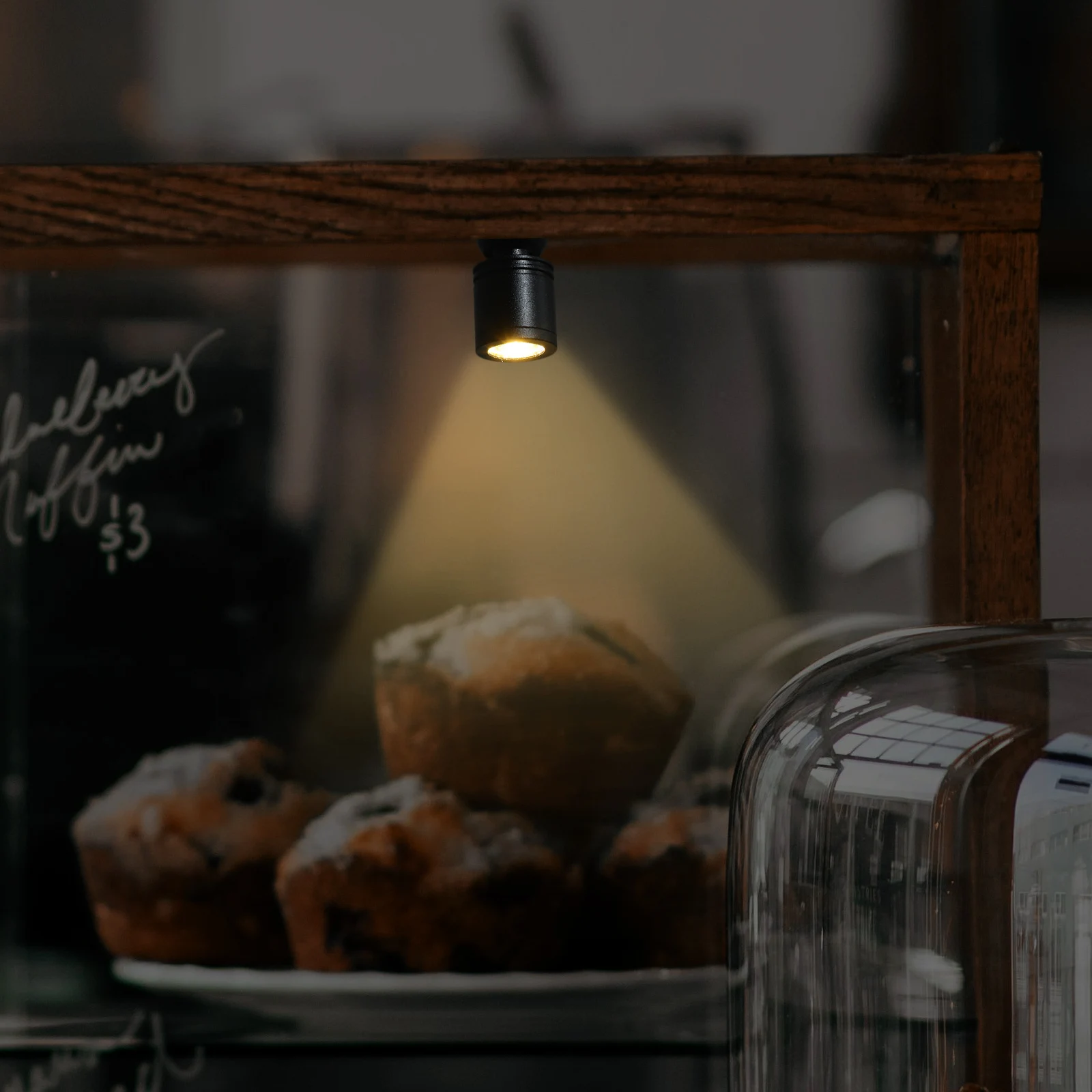 USB Mini LED Spotlight Adjustable Cabinet Standing Light Jewelry Display Small Spot Lights Indoor LED Spotlight 
USB Mini LED Spotlight Adjustable Cabinet Standing Light Jewelry Display Small Spot Lights Indoor LED Spotlight