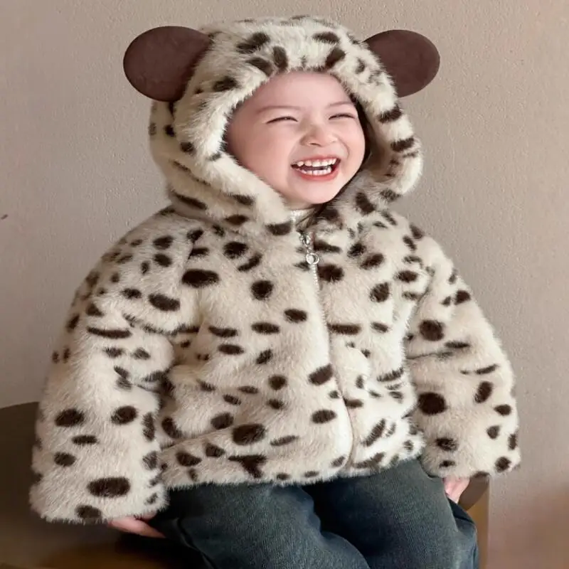 Girls Casual Warm Faux Fur Coat 2025 New Fashion Hooded Plush Jacket Winter Warm Kids Outerwear Cozy Fleece Lined Winter Clothes
Girls Casual Warm Faux Fur Coat 2025 New Fashion Hooded Plush Jacket Winter Warm Kids Outerwear Cozy Fleece Lined Winter Clothes