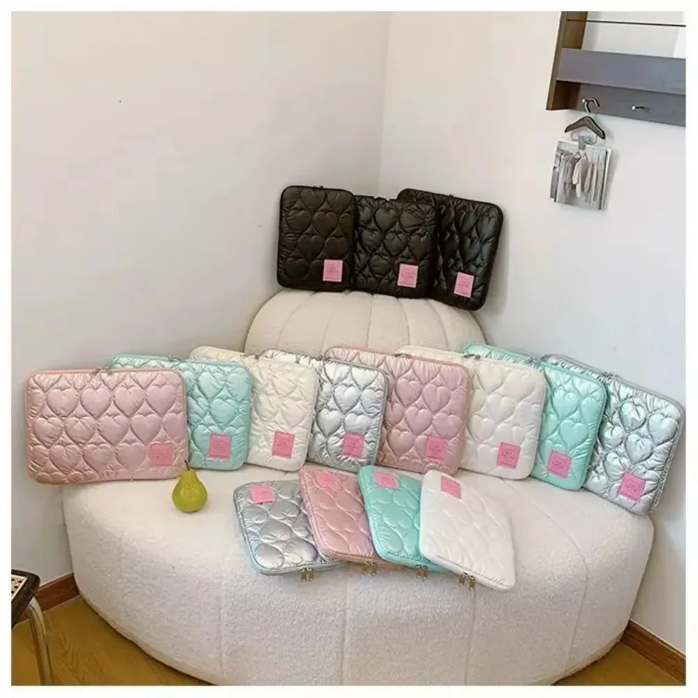 11/15inch Puffy Laptop Bag Embroidery Love Pattern Tablet Sleeve Bag Macaron Color Shockproof Computer Case for Ipad/Macbook
11/15inch Puffy Laptop Bag Embroidery Love Pattern Tablet Sleeve Bag Macaron Color Shockproof Computer Case for Ipad/Macbook