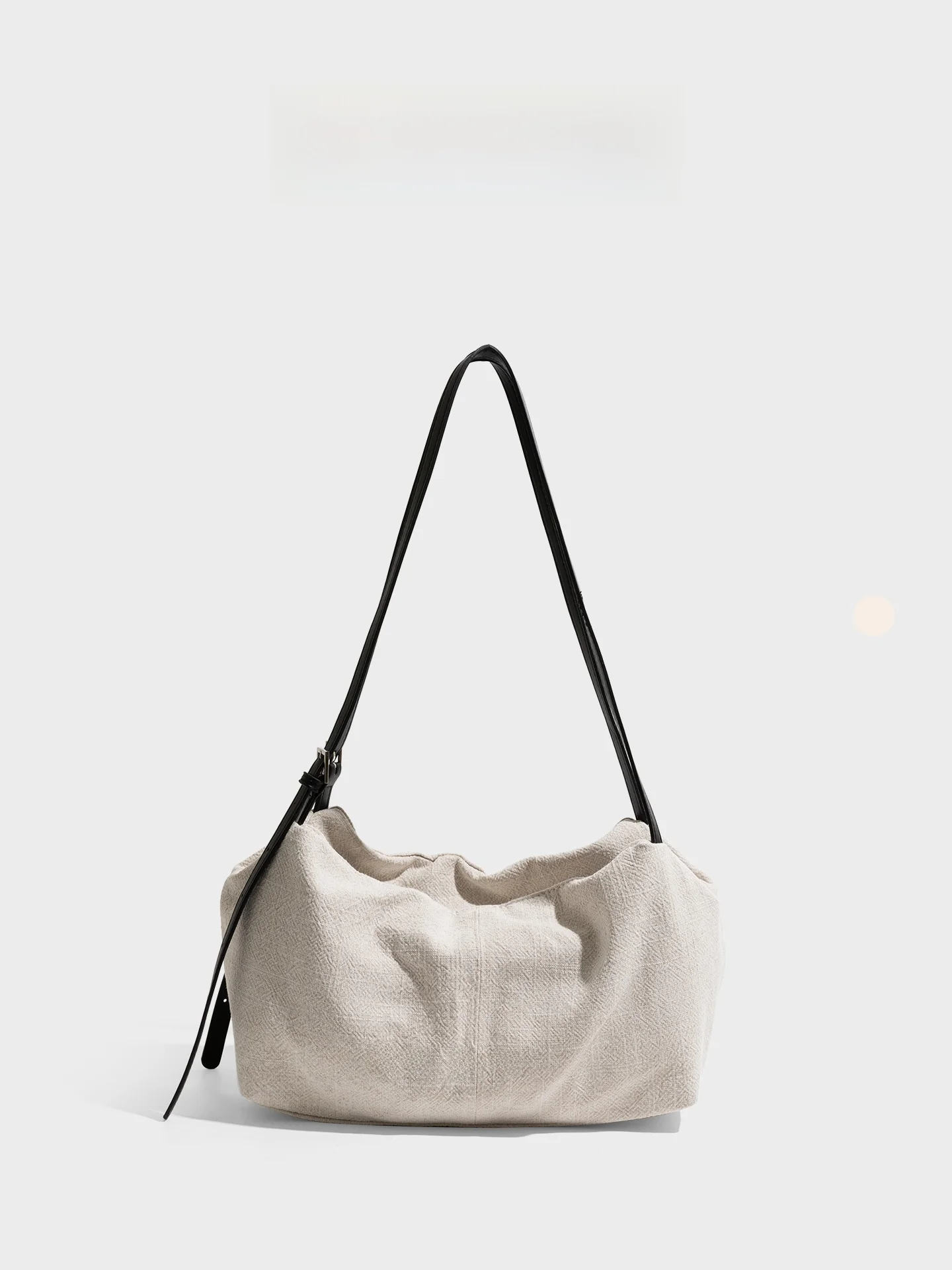 Loose Cotton Linen Canvas Underarm Bag Single Shoulder Women's Bag Large Capacity Dumpling Bag Urban Simple Style Tote Bag
Loose Cotton Linen Canvas Underarm Bag Single Shoulder Women's Bag Large Capacity Dumpling Bag Urban Simple Style Tote Bag
