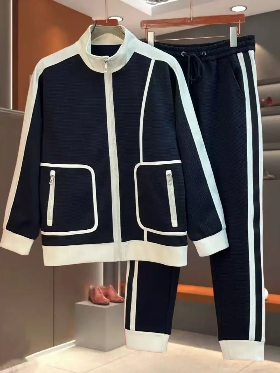 High Quali Men's Casual Faionable Comfortable Autumn Set 2425 Versatile Luxury Leisure Trendy Long Sve Polyester Cott...
High Quali Men's Casual Faionable Comfortable Autumn Set 2425 Versatile Luxury Leisure Trendy Long Sve Polyester Cott...