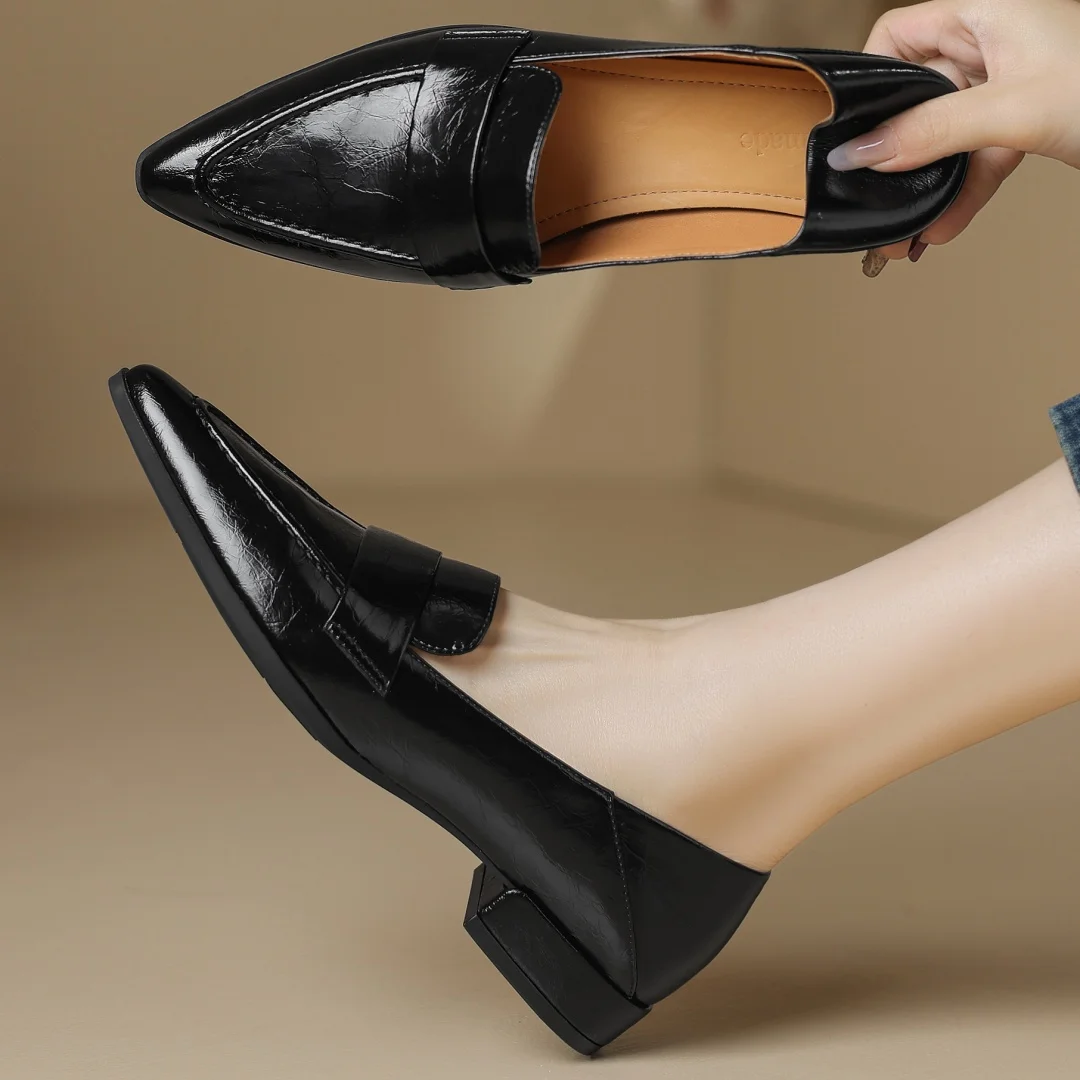 Women's genuine leather pointed toe slip-on flats loafers high quality soft comfortable casual female moccasins shoes for woman
Women's genuine leather pointed toe slip-on flats loafers high quality soft comfortable casual female moccasins shoes for woman