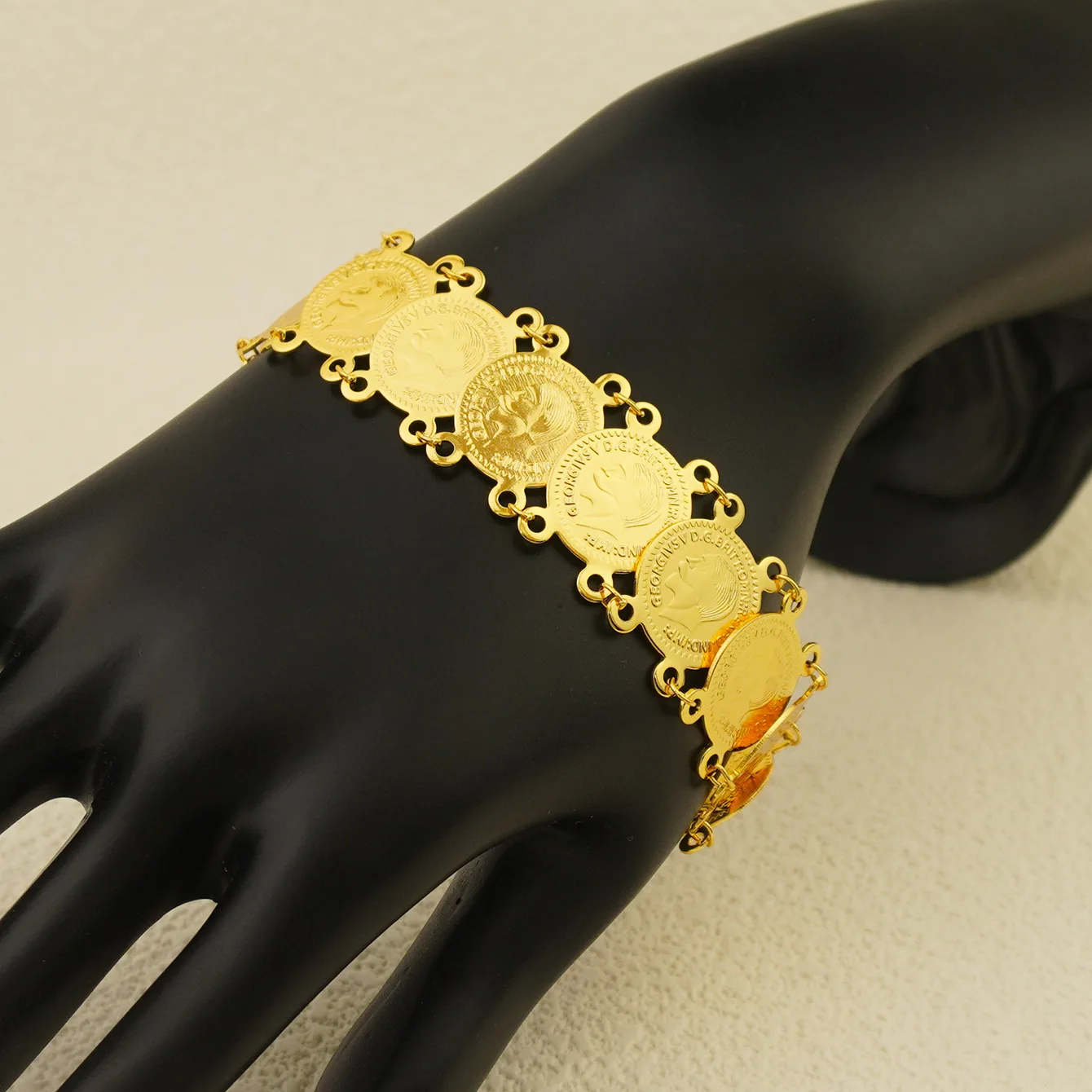 9999 gold Turkish coin bracelet, Saudi bracelet, Arab Dubai women's wedding engagement party jewelry
9999 gold Turkish coin bracelet, Saudi bracelet, Arab Dubai women's wedding engagement party jewelry