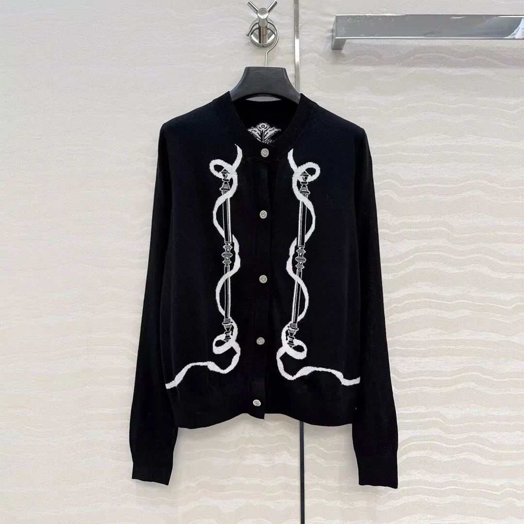 2026 New Fashion Wool Knitted Cardigans Women Jacquard Crochet O-neck Long Sleeve Single Breasted Vintage Sweater
2026 New Fashion Wool Knitted Cardigans Women Jacquard Crochet O-neck Long Sleeve Single Breasted Vintage Sweater