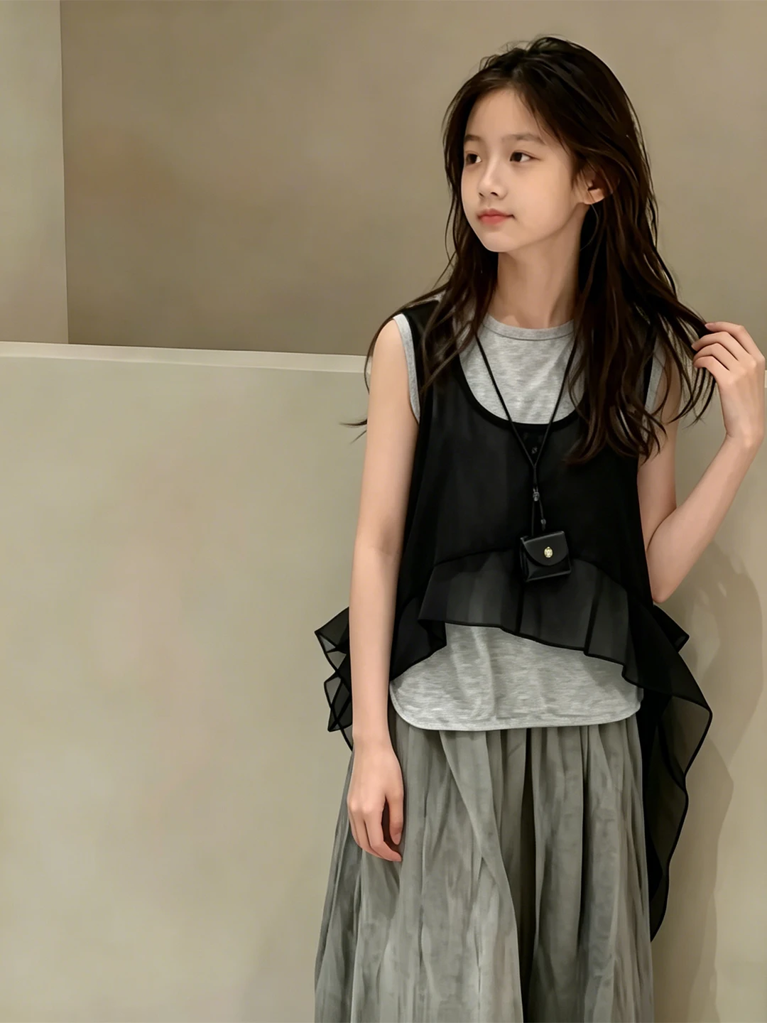 Girls Sleeveless Vest Summer Outfit 2026 New Unique Two-Piece Set Fashionable Top Casual Style round Neck Non-Breathable Mate...
Girls Sleeveless Vest Summer Outfit 2026 New Unique Two-Piece Set Fashionable Top Casual Style round Neck Non-Breathable Mate...