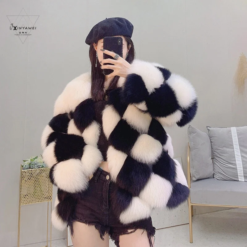 2023 Natural Real Fox Fur Coat Women Winter Warm Luxury Fur Jacket Long Sleeves Female Vest Furry Coats
2023 Natural Real Fox Fur Coat Women Winter Warm Luxury Fur Jacket Long Sleeves Female Vest Furry Coats