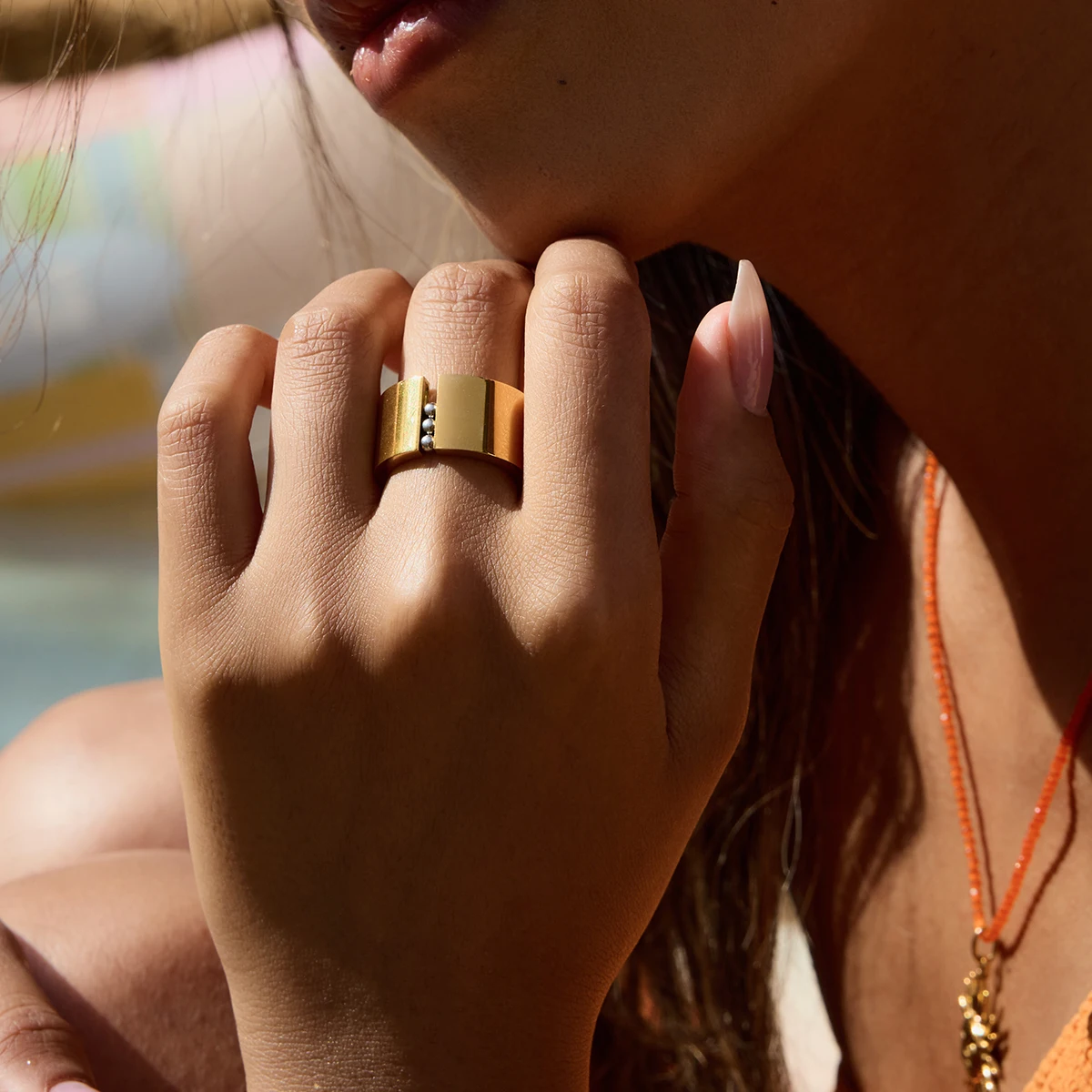 AIKOER Minimalist 18k Gold Color Plated Stainless Steel Small Steel Ball Wide Face Ring Women's Jewelry Party Gift
AIKOER Minimalist 18k Gold Color Plated Stainless Steel Small Steel Ball Wide Face Ring Women's Jewelry Party Gift