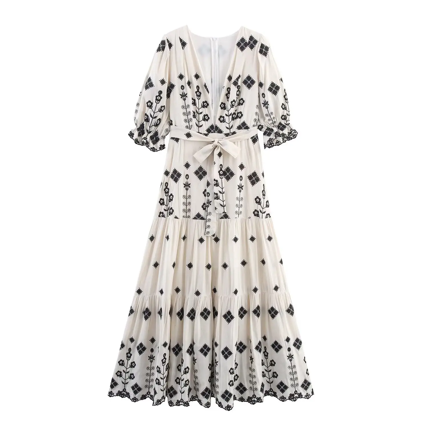 2025 Holiday Style Autumn Women's Long Dress Deep V Puff Sleeve Waist Bohemian Retro Embroidered Dress
2025 Holiday Style Autumn Women's Long Dress Deep V Puff Sleeve Waist Bohemian Retro Embroidered Dress
