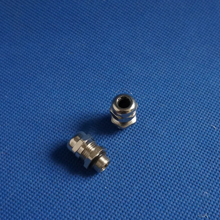 Metal cable waterproof connector 5/8-24 copper nickel-plated AP amplifier matching fixed connector Connector
Metal cable waterproof connector 5/8-24 copper nickel-plated AP amplifier matching fixed connector Connector