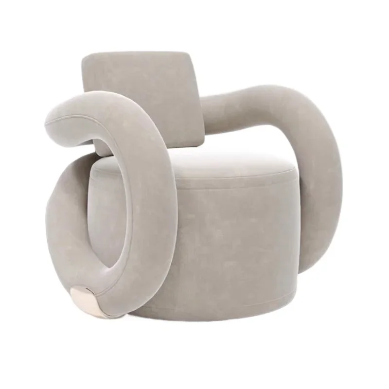 Italian light luxury leisure sofa chair, modern simple and minimalist villa living room designer armrest single tiger chair
Italian light luxury leisure sofa chair, modern simple and minimalist villa living room designer armrest single tiger chair