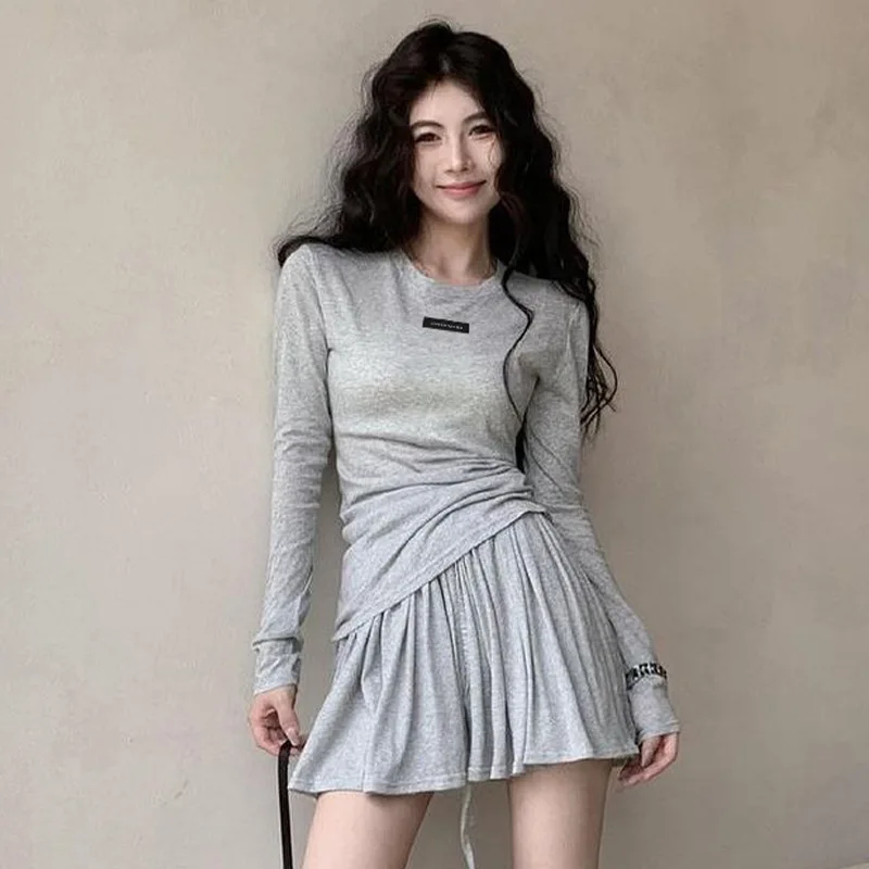 Women'S Summer New Lazy Casual Suit Thin Long Sleeved T-Shirt High Waist Solid Color Skirt
Women'S Summer New Lazy Casual Suit Thin Long Sleeved T-Shirt High Waist Solid Color Skirt