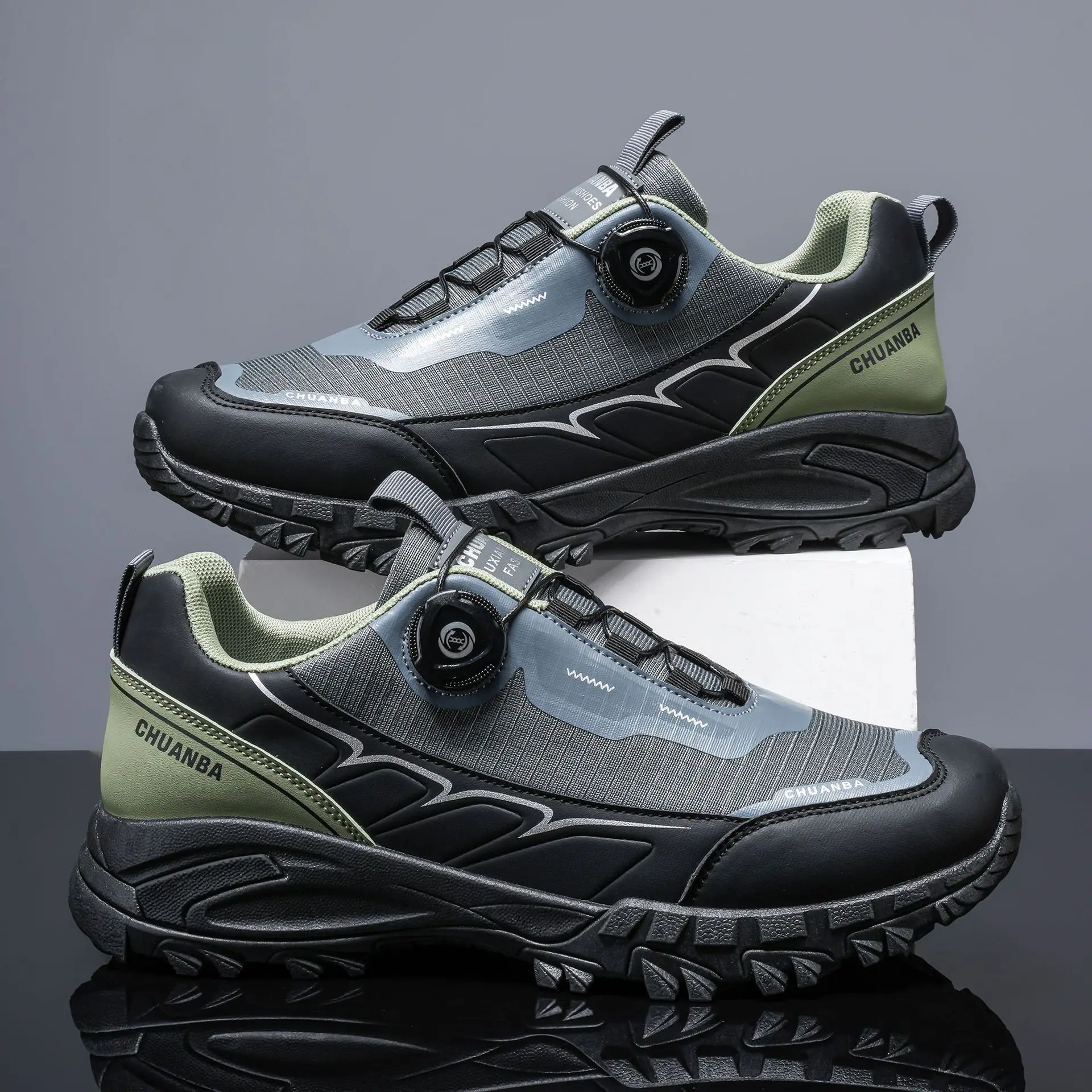 Men's 2026 Sneakers Retro Low Top Hiking Boots Chunky Sole Wear-Resistant Twist-Lock Sneakers Breathable Anti-Slip Outdoor Shoes
Men's 2026 Sneakers Retro Low Top Hiking Boots Chunky Sole Wear-Resistant Twist-Lock Sneakers Breathable Anti-Slip Outdoor Shoes