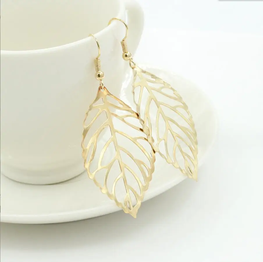 2PCS Hollow Out Leaf Drop Earrings for Women Trendy Metal Hook Earrings Vintage Golden Silver Color Dangle Earrings F1974
2PCS Hollow Out Leaf Drop Earrings for Women Trendy Metal Hook Earrings Vintage Golden Silver Color Dangle Earrings F1974