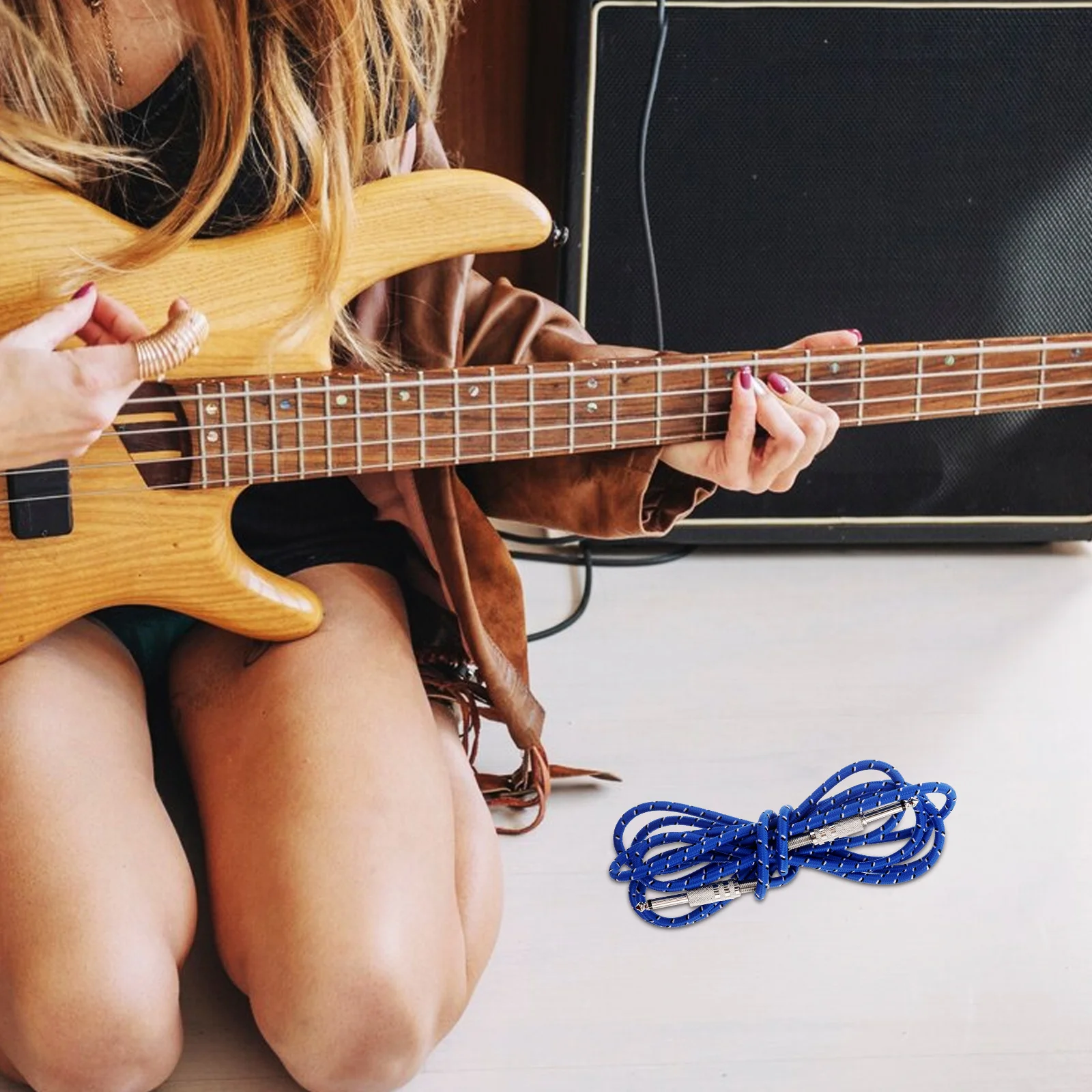 Blue Fiber Mesh Shielded Electric Guitar Audio Cable Mono 6.35 Inch Pure Sound Stable Transmission Instrument Amp Speaker Cord 
Blue Fiber Mesh Shielded Electric Guitar Audio Cable Mono 6.35 Inch Pure Sound Stable Transmission Instrument Amp Speaker Cord