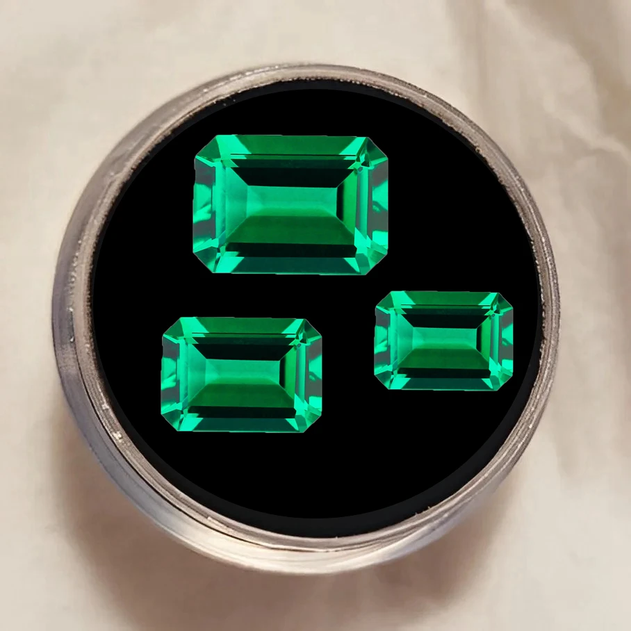 Pretty Emerald Green Created Gem Emerald Cut Multiple Sizes VVS Loose Gemstone For Jewelry Making DIY Accessories
Pretty Emerald Green Created Gem Emerald Cut Multiple Sizes VVS Loose Gemstone For Jewelry Making DIY Accessories