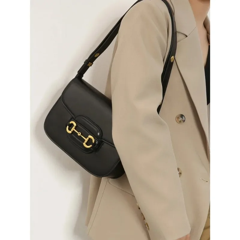 High-end Ladies Women's Handbag Leather Elegant Crossbody Handbag Classic Designer Paris Popular Fashionable Bag
High-end Ladies Women's Handbag Leather Elegant Crossbody Handbag Classic Designer Paris Popular Fashionable Bag