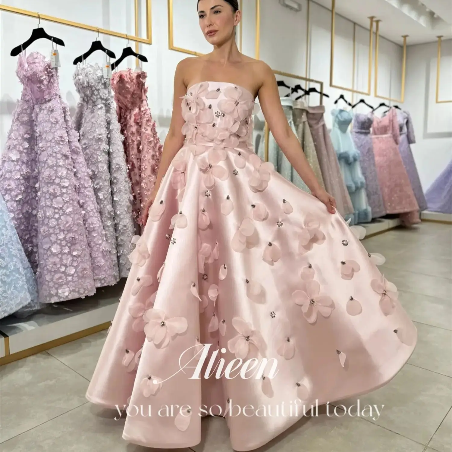 Aileen A-line розовые 3D цветы атласные роскошные женские вечерние платья по индивидуальному заказу для свадьбы платье для выпускного вечера бальные платья вечерние гала-концерты
Aileen A-line розовые 3D цветы атласные роскошные женские вечерние платья по индивидуальному заказу для свадьбы платье для выпускного вечера бальные платья вечерние гала-концерты