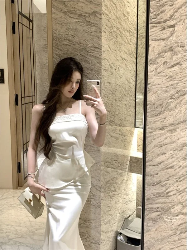 Elegant Light Maturity Style Satin Halter Neck Top And Fish Tail Skirt Women Summer Two Piece Set Ladylike Outfit
Elegant Light Maturity Style Satin Halter Neck Top And Fish Tail Skirt Women Summer Two Piece Set Ladylike Outfit
