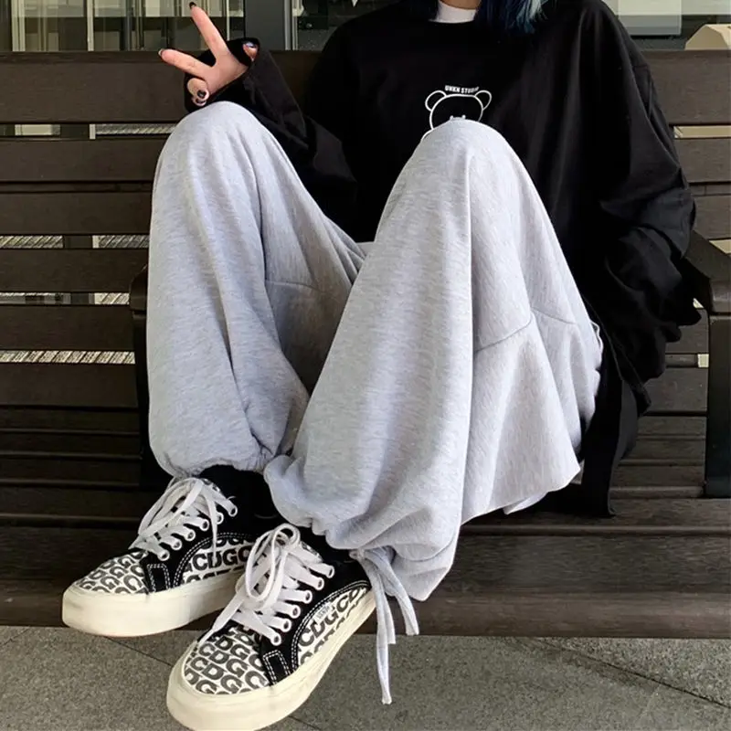 Ретро-японские свободные брюки-фонарики для женщин, повседневные спортивные штаны с эластичным поясом на шнурке, длинные хлопковые, осенняя мода
Ретро-японские свободные брюки-фонарики для женщин, повседневные спортивные штаны с эластичным поясом на шнурке, длинные хлопковые, осенняя мода