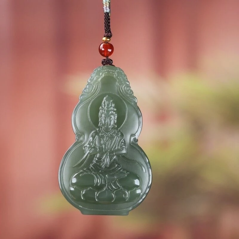 Hetian Guanyin Bodhisattva Necklace with Hanging Cord, Lake Green Jade Pendant
Hetian Guanyin Bodhisattva Necklace with Hanging Cord, Lake Green Jade Pendant