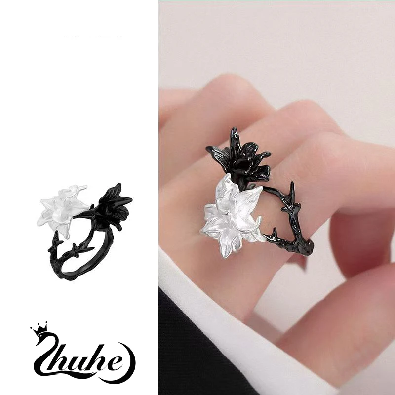 ZHUHE Black And White Two-Tone Mandala Ring Is A Sweet Romantic Copper Alloy Jewelry Party Gift For Women
ZHUHE Black And White Two-Tone Mandala Ring Is A Sweet Romantic Copper Alloy Jewelry Party Gift For Women