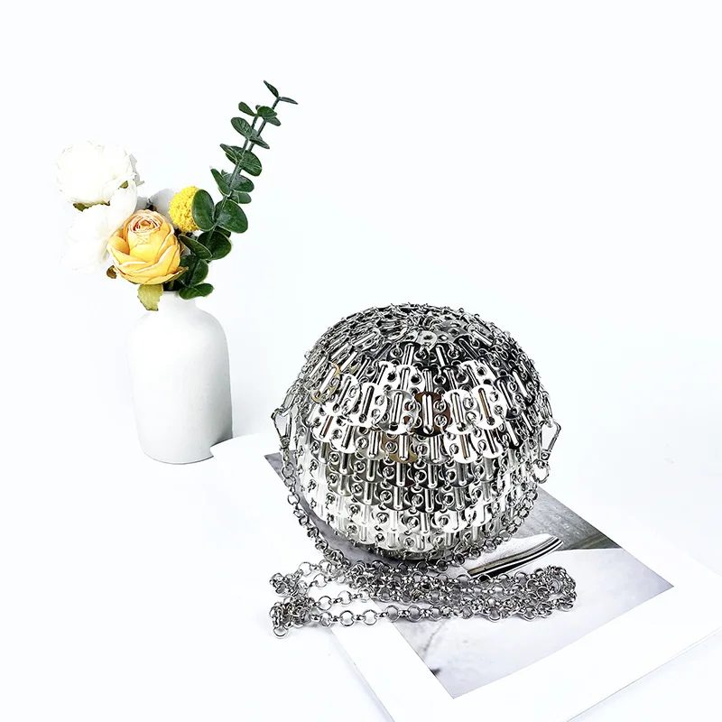 Women's Metal Sequins Chain Woven Bag Ball Shape Hollow Evening Clutch Travel Shoulder Handbag for Holiday
Women's Metal Sequins Chain Woven Bag Ball Shape Hollow Evening Clutch Travel Shoulder Handbag for Holiday