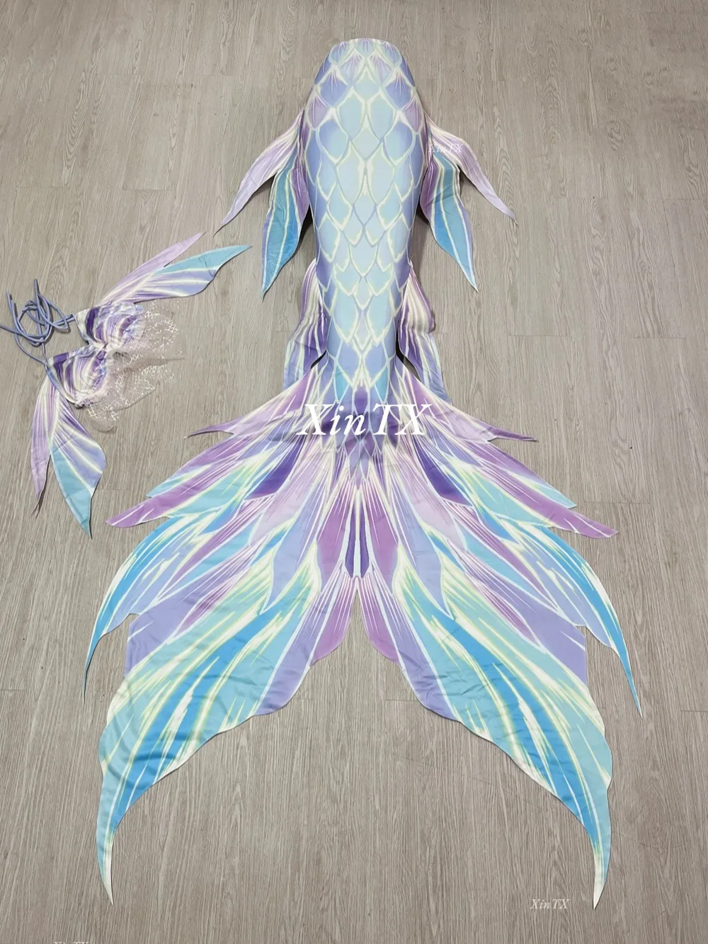 Mermaid Tail Adult Swimwear Original Design Big Fish Tail for Men Women Swimming Underwater Photography HD Print Tail Skins
Mermaid Tail Adult Swimwear Original Design Big Fish Tail for Men Women Swimming Underwater Photography HD Print Tail Skins