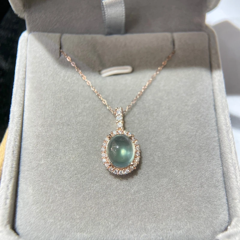 *Natural gold grape stone pendant with ice seed that fluoresces, crystal clean, 925 silver main stone 9 * 11mm
*Natural gold grape stone pendant with ice seed that fluoresces, crystal clean, 925 silver main stone 9 * 11mm