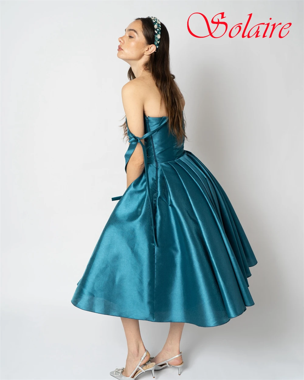 Customized Temperament Boat Neck Prom Dresses Simple Satin Evening Dress Graceful A-Line Tea Length Bespoke Occasion Gowns
Customized Temperament Boat Neck Prom Dresses Simple Satin Evening Dress Graceful A-Line Tea Length Bespoke Occasion Gowns