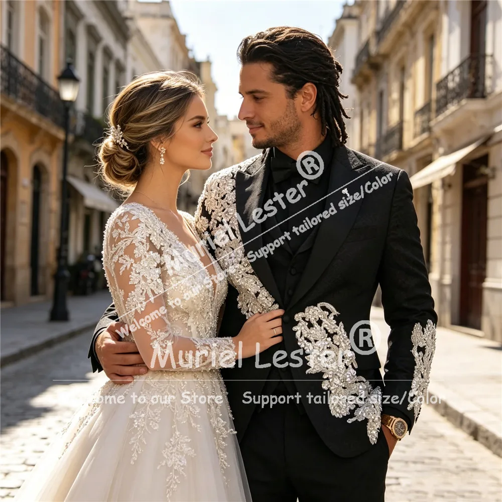 Handsome Jewelry Men suit Beaded Appliques Groom Male Prom Tuxedos Luxury 3 Pieces Customized costume homme luxe haute qualité
Handsome Jewelry Men suit Beaded Appliques Groom Male Prom Tuxedos Luxury 3 Pieces Customized costume homme luxe haute qualité