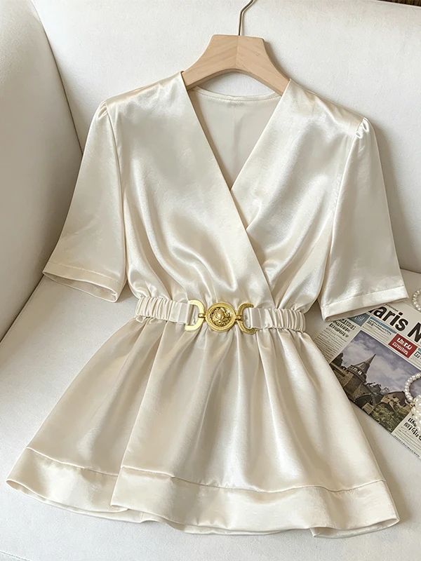 Elegant V-Neck Silk Short Sleeve Shirt Slimming Belly Covering High Waist Design Summer New Style Women's Fashion Inner Wear
Elegant V-Neck Silk Short Sleeve Shirt Slimming Belly Covering High Waist Design Summer New Style Women's Fashion Inner Wear