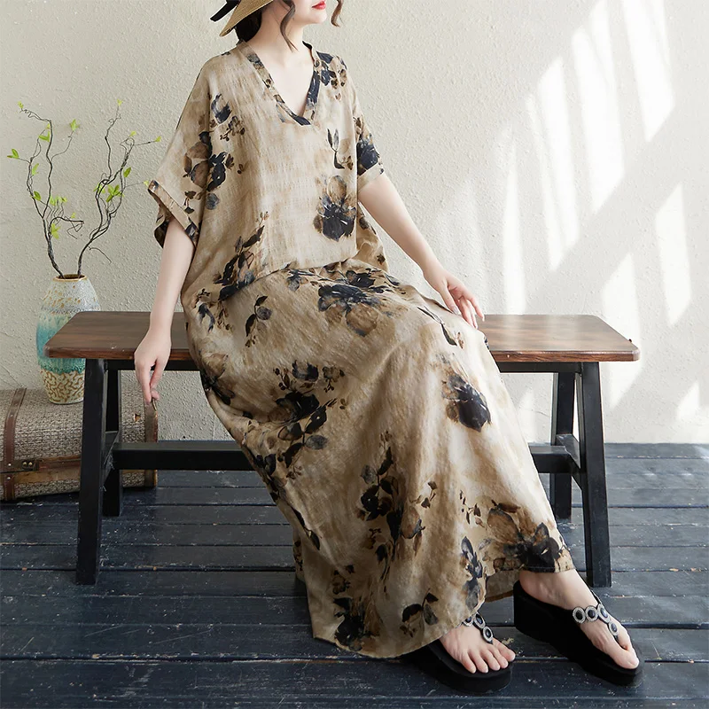 High-End Women's Summer V-Neck Thin Cotton Lin Loose Artistic Holiday Style Beach Skirt Vintage Meat Covering Long Robe
High-End Women's Summer V-Neck Thin Cotton Lin Loose Artistic Holiday Style Beach Skirt Vintage Meat Covering Long Robe