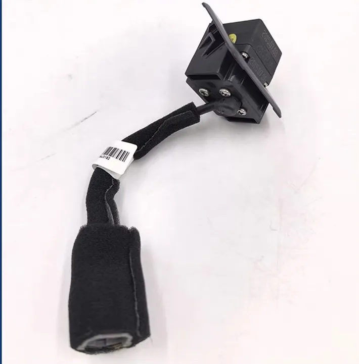 Auto parts High quality old type Rearview Camera / Backup Camera for SAIC Maxus V80
Auto parts High quality old type Rearview Camera / Backup Camera for SAIC Maxus V80
