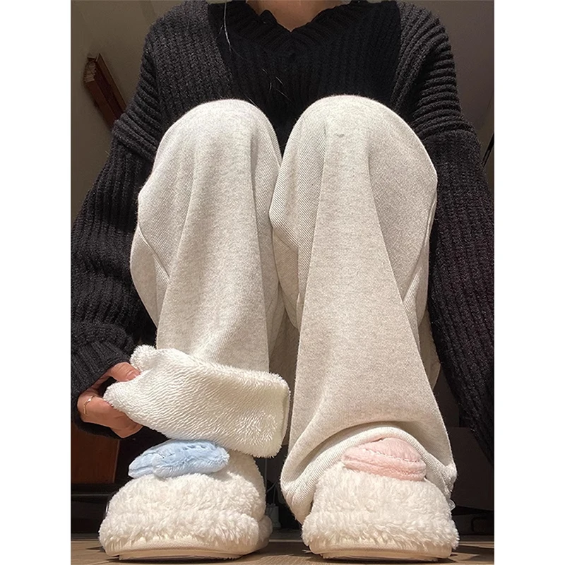 Мужские спортивные брюки из бархатной ткани, свободные, прямого кроя, утепленные, зимние, повседневные, длинные, морозостойкие до -40 градусов.
Мужские спортивные брюки из бархатной ткани, свободные, прямого кроя, утепленные, зимние, повседневные, длинные, морозостойкие до -40 градусов.