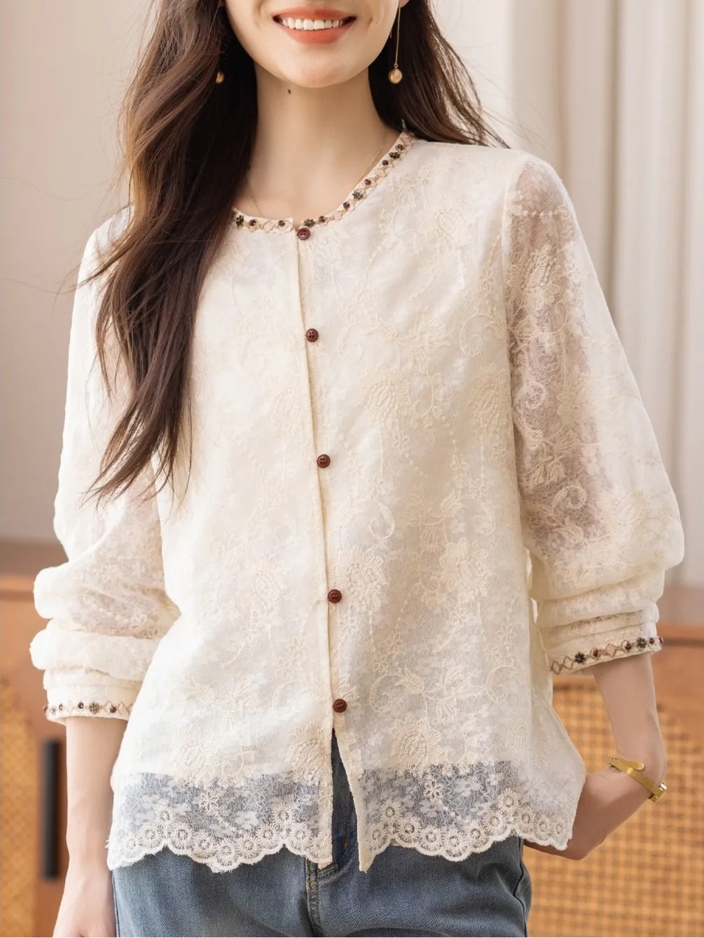 Spring 2026 Heavy Embroidery Lace Casual Long Sleeve Shirt Bohemian Style Women's plus Size Top Comfortable Loose Fit Commute...
Spring 2026 Heavy Embroidery Lace Casual Long Sleeve Shirt Bohemian Style Women's plus Size Top Comfortable Loose Fit Commute...